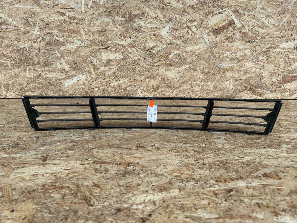 фото №9, Решітка бампера середня bmw 7 f01, f02 7295273 0.0l дизель 2014