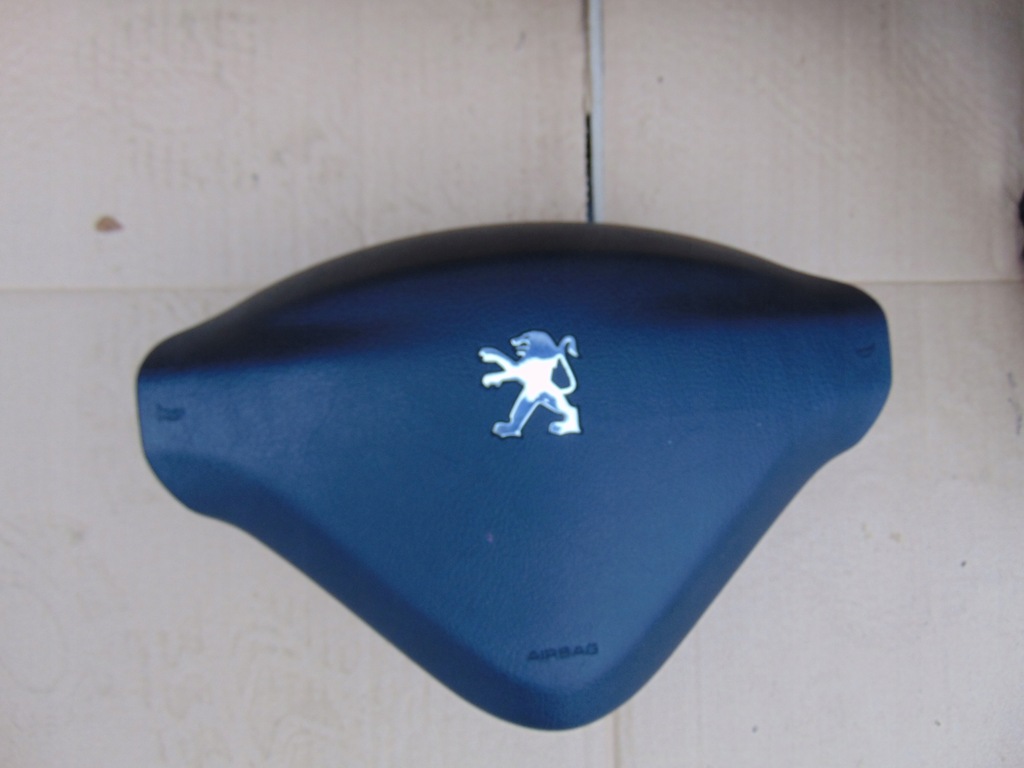 фото №11, Консоль приборная панель ремни подушка безопасности peugeot 207 lift