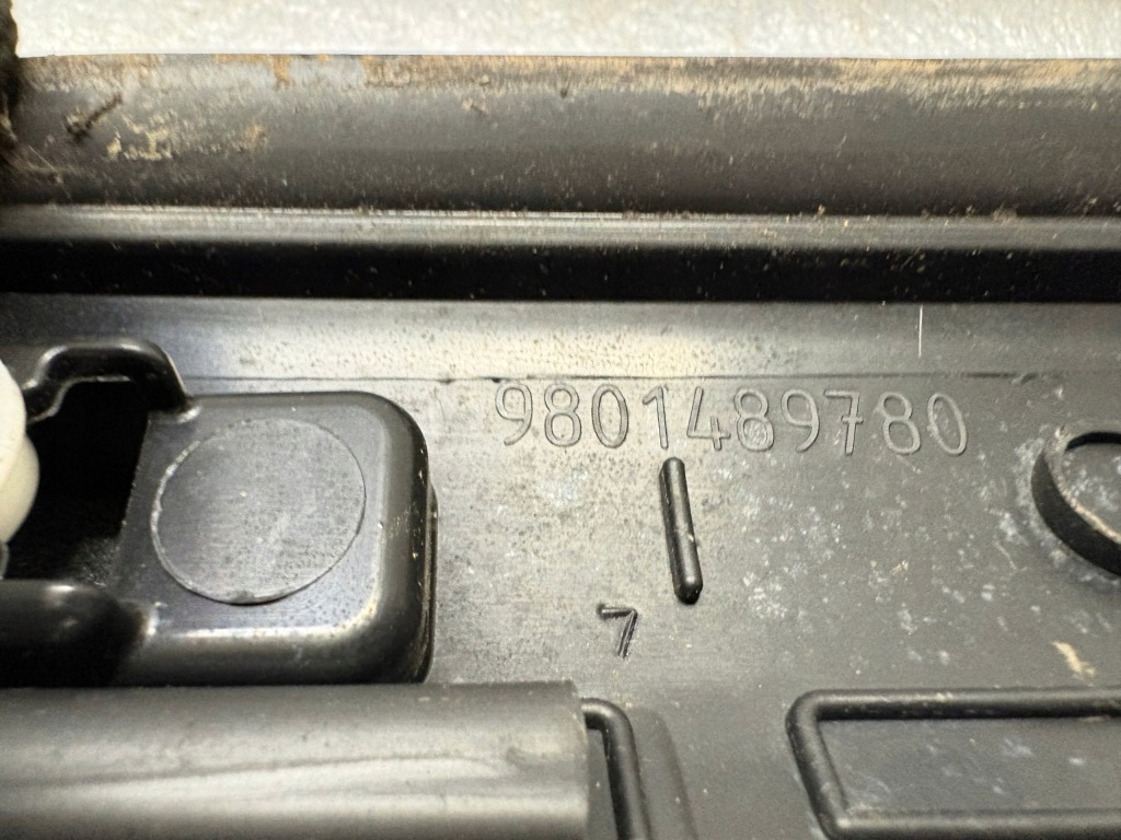 фото №8, Комплект молдинг стекло лобовое citroen c4 grand picasso ii