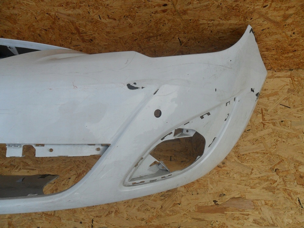 Opel meriva 2010 2011 2012 2013 бампер передний Киев
