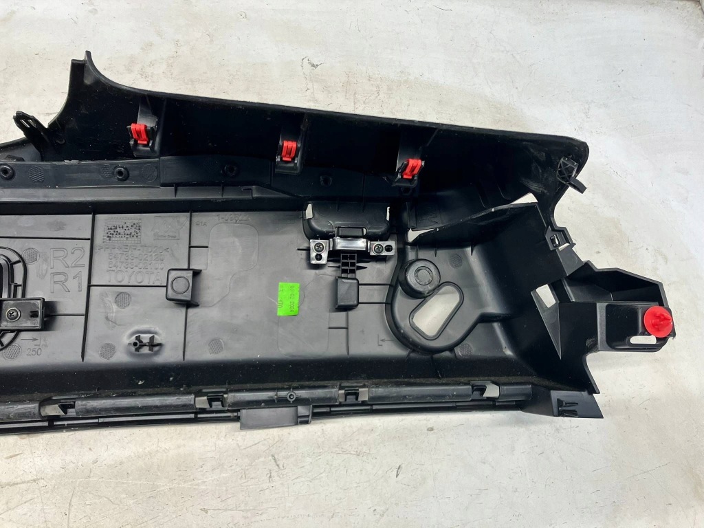 фото №9, Corolla e21 kombi обшивка багажника góra правая правый bez led 1