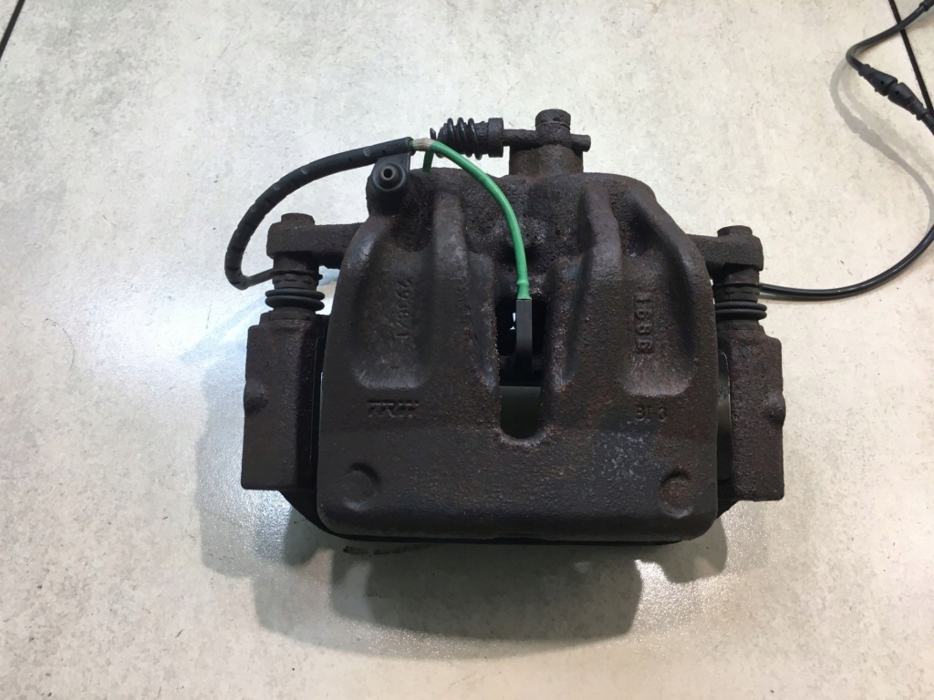 фото №5, Суппорт тормозной левый перед discovery iii 2.7 td