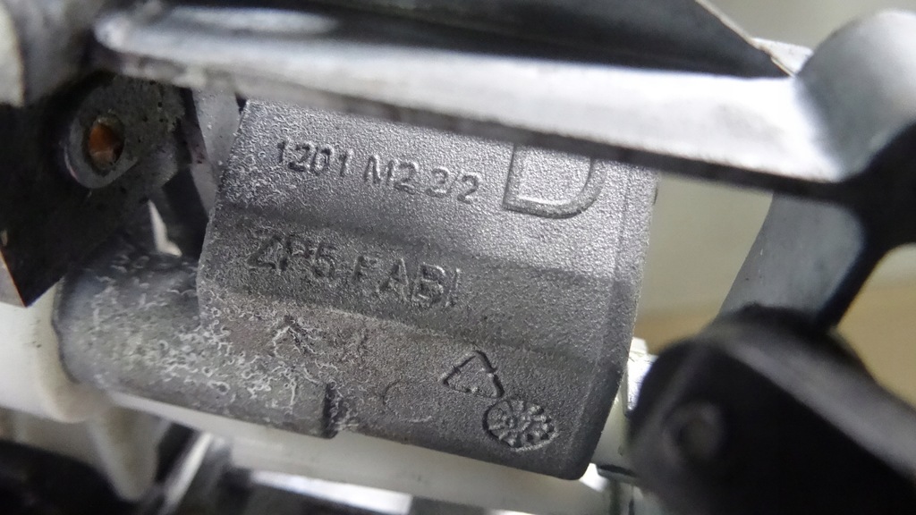 фото №9, Peugeot 207 замок ручка дверь правый задняя