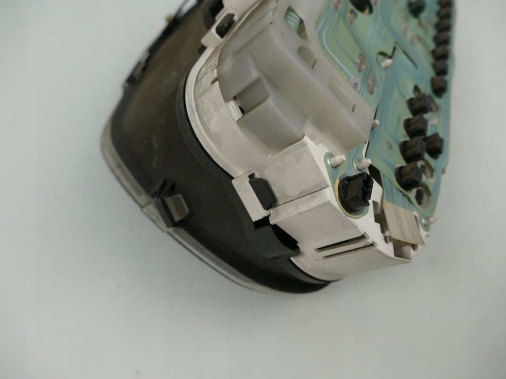 фото №7, Volvo v40 i s40 2.0 t счетчик приборы europa