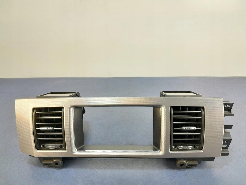 фото №13, Jaguar xf i x250 решётки обдув средняя