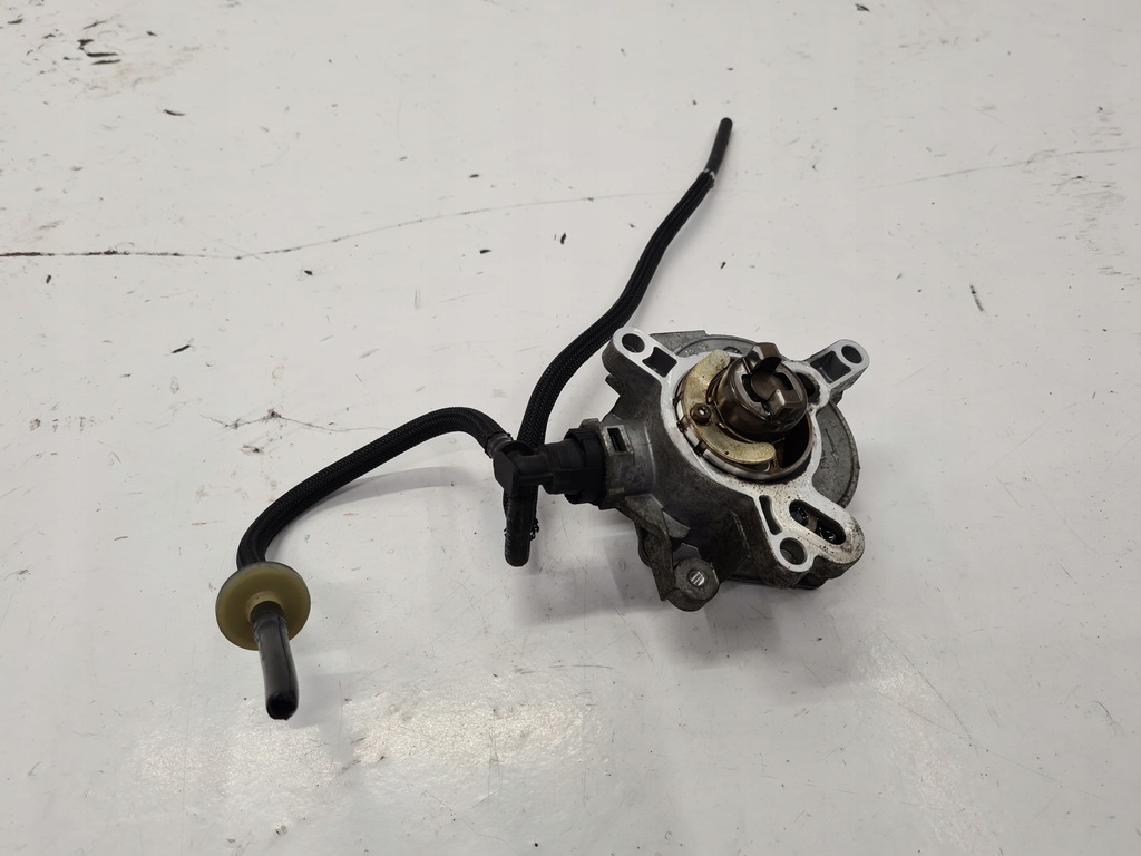 фото №1, Volvo v40 ii насос вакуум 2.0d 31316688