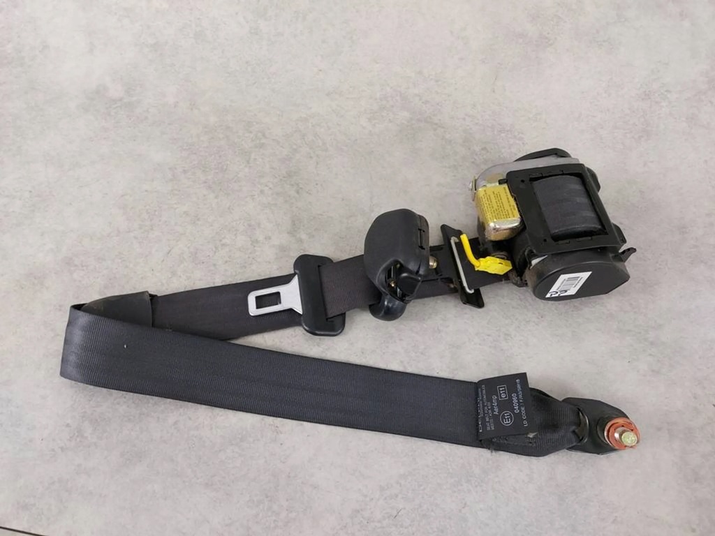 фото №3, Pas натяжитель правый перед hyundai matrix gls