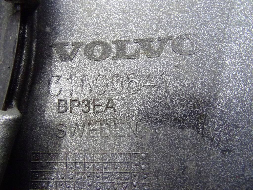 фото №12, Бампер volvo xc90 ii lift r-design перед pdc 4 31690641