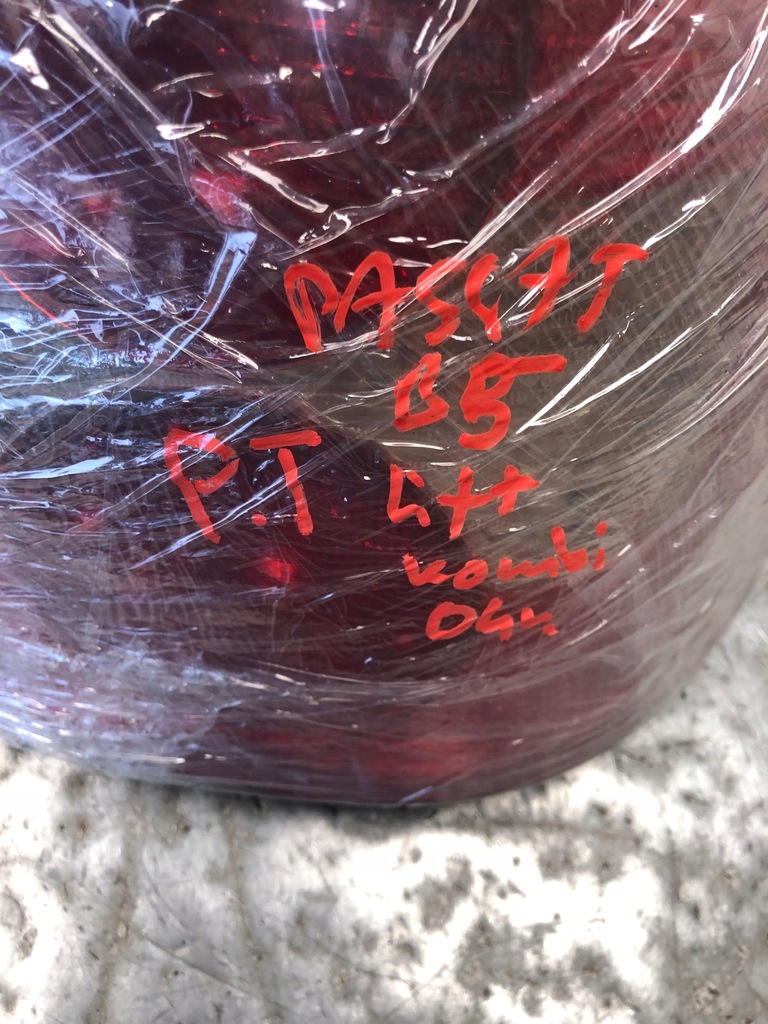 фото №7, Лампа правий задня vw passat b5 lift kombi 3b9945096aa