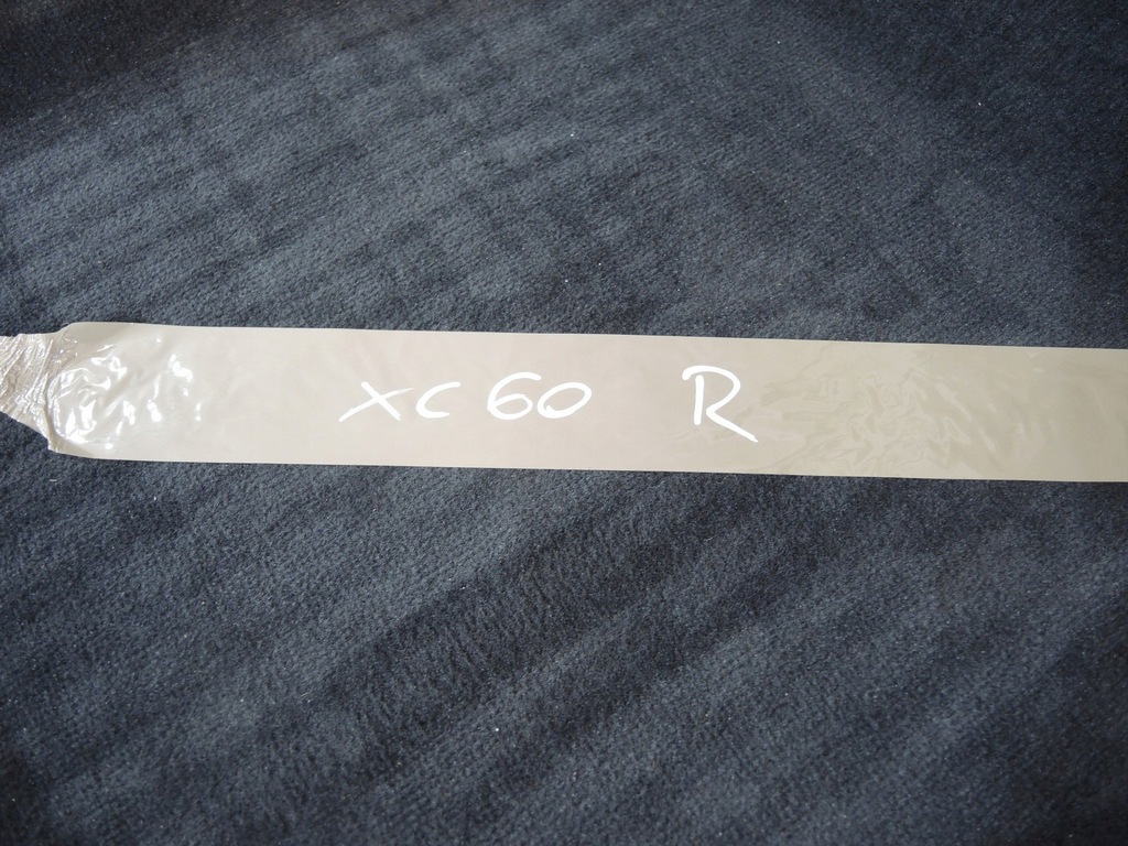 фото №7, Чорний правий килимок обшивка volvo xc60 ii