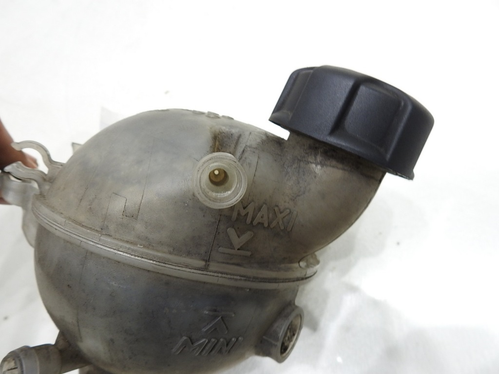 фото №7, Бачок расширительный citroen c3 picasso 1.6 hdi