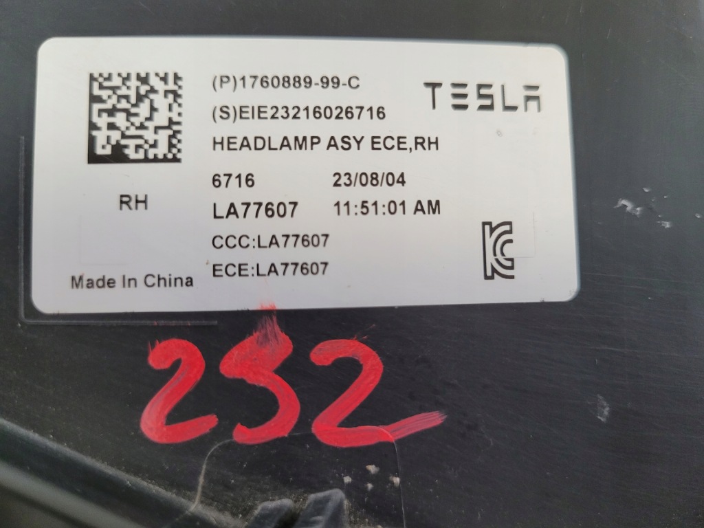 Лампа права фара правий tesla 3 рестайлінг  lifting 1760889-99-c eu full led Київ
