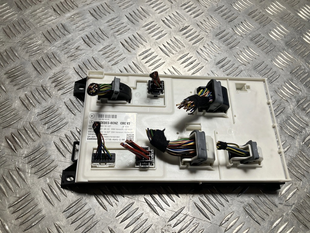 фото №1, Mercedes w246 w176 w117 модуль sam a1569003203