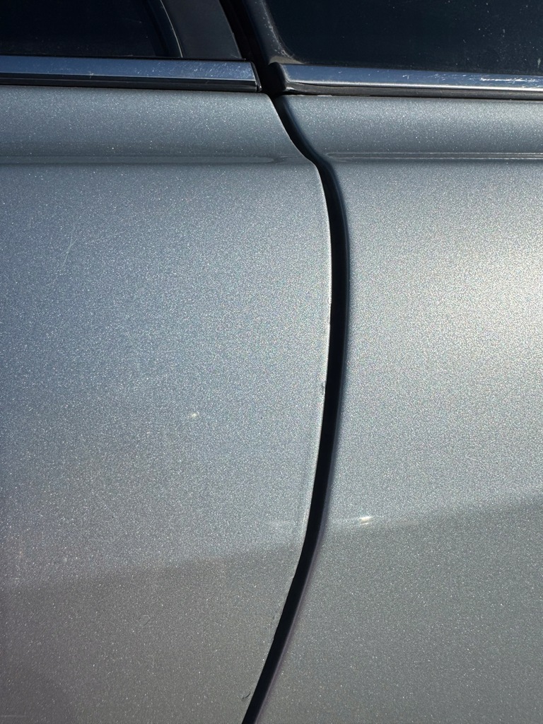 фото №9, Toyota avensis t25 lift двері ліва задні лівий задня 1f8