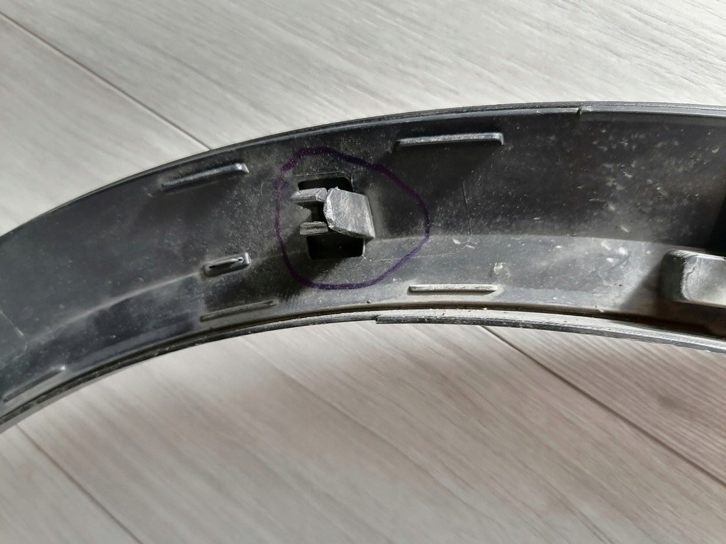 фото №12, Cupra formentor молдинг na передній правий крила