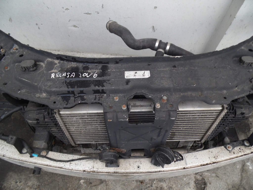 фото №4, Pas передний радиатор mercedes w251 дизель комплект