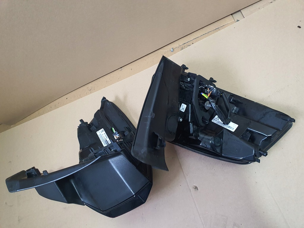 фото №5, Лампа задняя левая peugeot 5008 ii