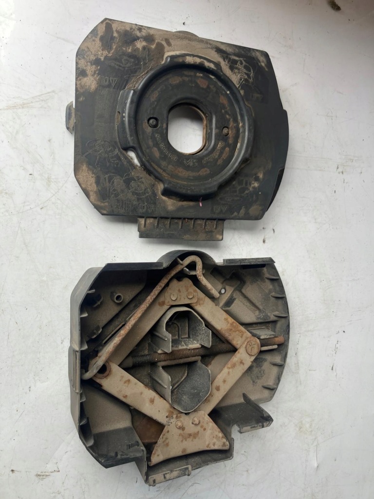 фото №1, Вкладыш колеса запасного c4 grand picasso ii домкрат