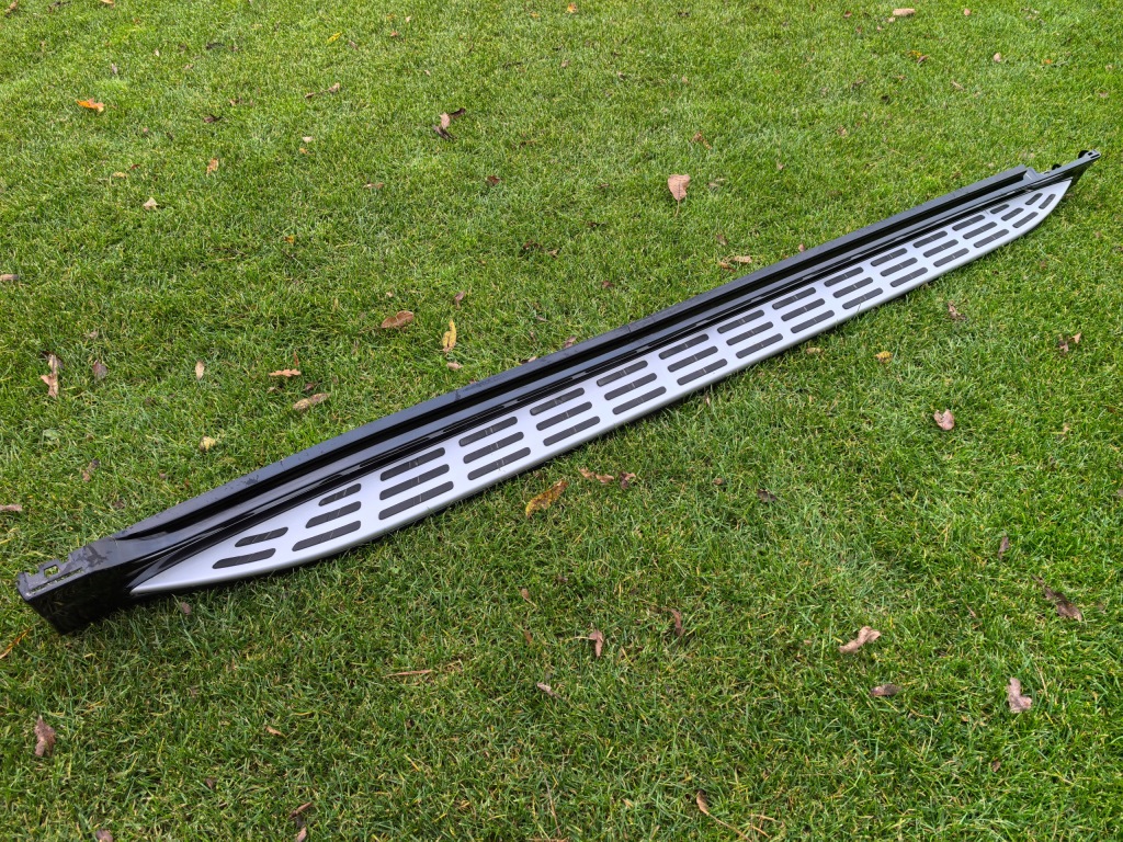 фото №1, Mercedes eqe 296 amg молдинг порог правая ładna!