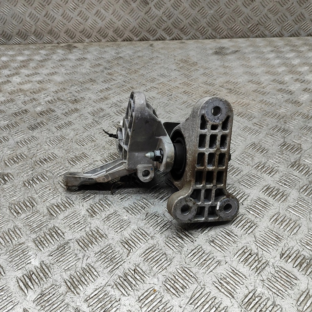 фото №6, Kia ev6 2022 з передній кронштейн / кронштейн двигуна