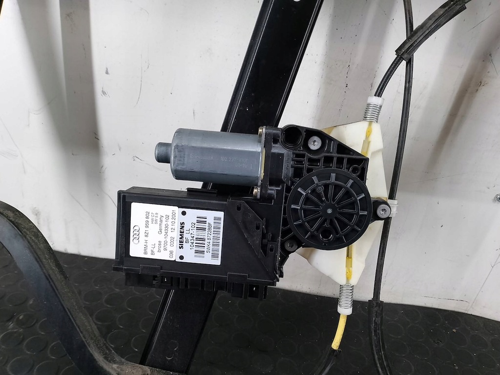 фото №7, Підйомник скло правий перед з рама audi a2 8z0837754a 8z1959802