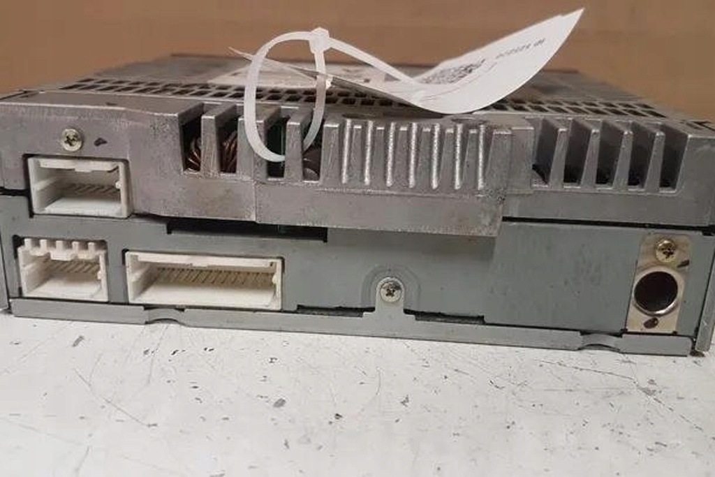 фото №7, Чейнджер cd nissan primera p12 28185av700 2.2l дизель 93kw 2002