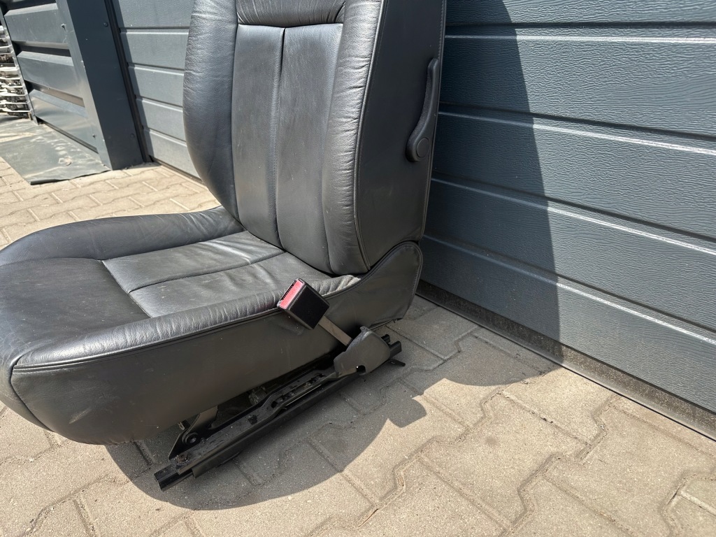 Peugeot 607 сидіння правий шкіра з підігрівом електричний в Україні