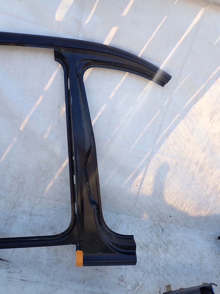 фото №1, Vw caddy 2k7 21- блок двигателя дверь правый