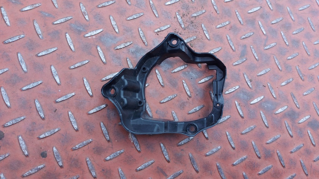 фото №1, Решётка рамка противотуманной фары левая левый перед toyota yaris cross 21-