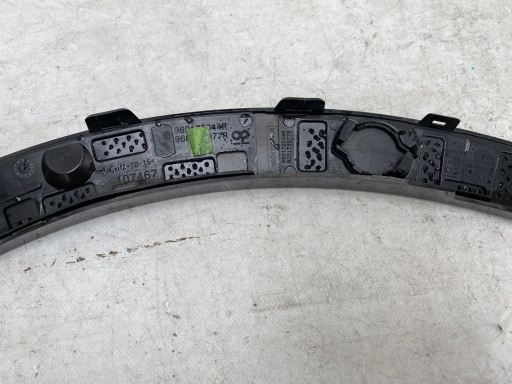Renault megane v e-tech 24- накладка бампера лівий передні  960172044r Зі Шроту