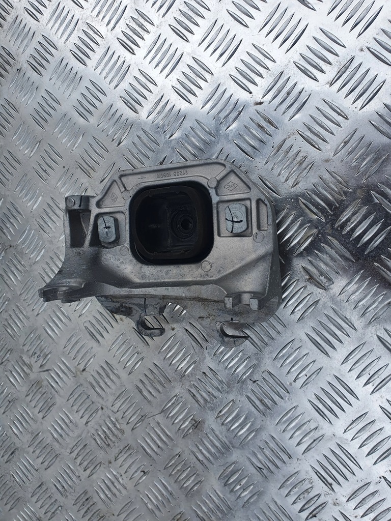 фото №1, Кронштейн кронштейн подушка коробки captur ii e-tech 1.6 sce