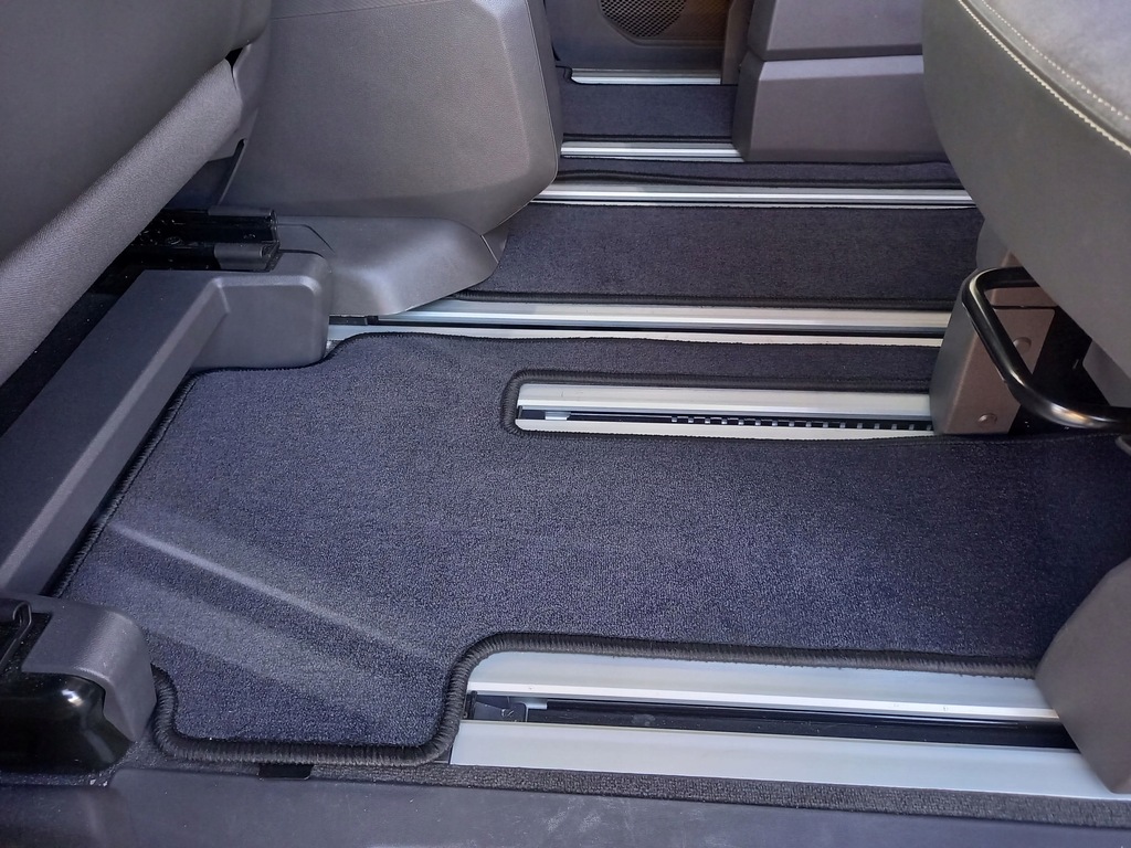 фото №5, Килимки велюрові тканинний гумові od знизу vw новий multivan t7 volkswagen