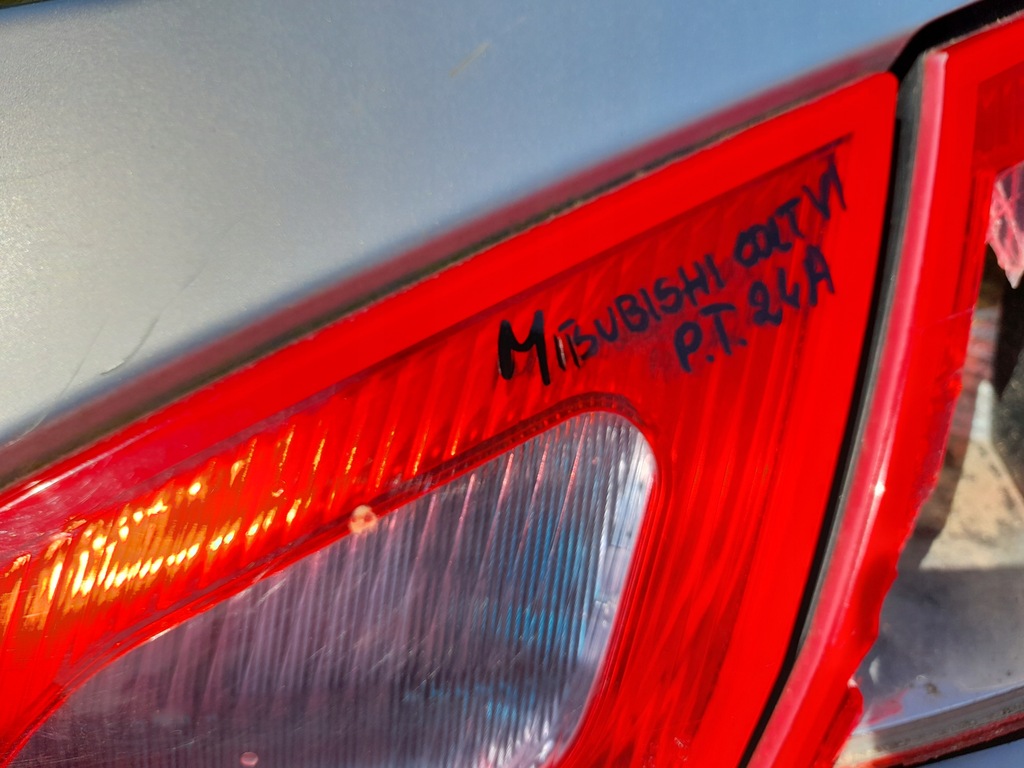 фото №7, Mitsubishi colt vi лампа правий задня права задня з кришки w кришка кришка багажника