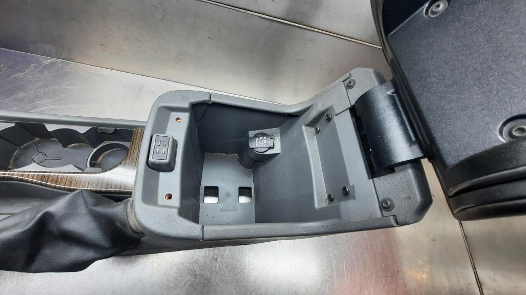 фото №15, Підлокітник тунель середній ford focus mk2 lift 1.6b 09r