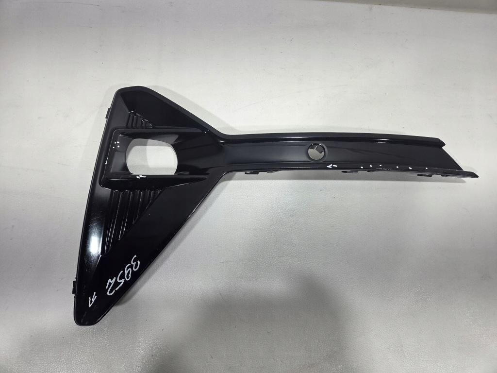 Polestar ii 2 решётка левая бампера передний перед 31663680 20- Оригинал