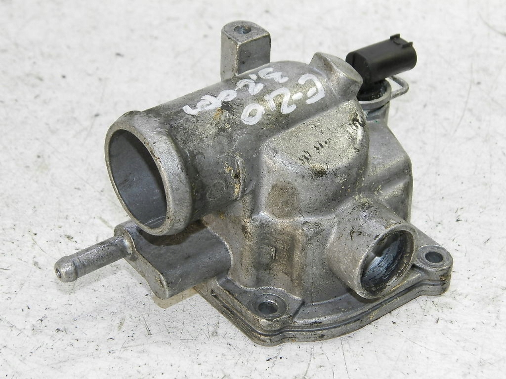 фото №1, Mercedes e w210 корпус термостата 3,2cdi