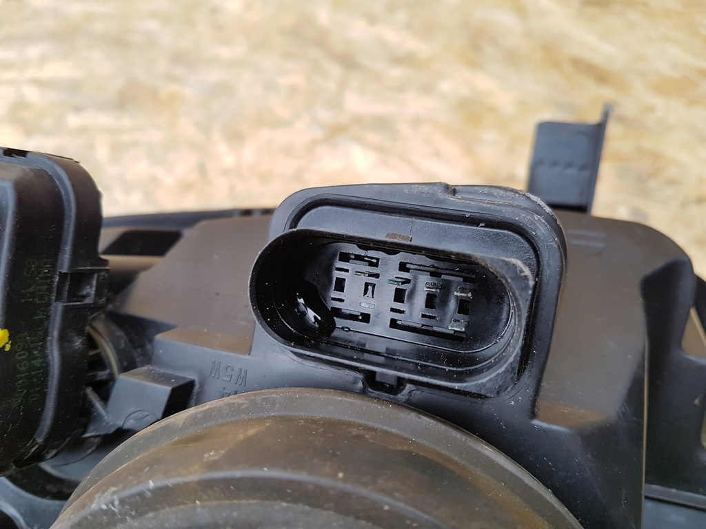 фото №10, Ford ecosport лампа правый перед 1513 w029 bg