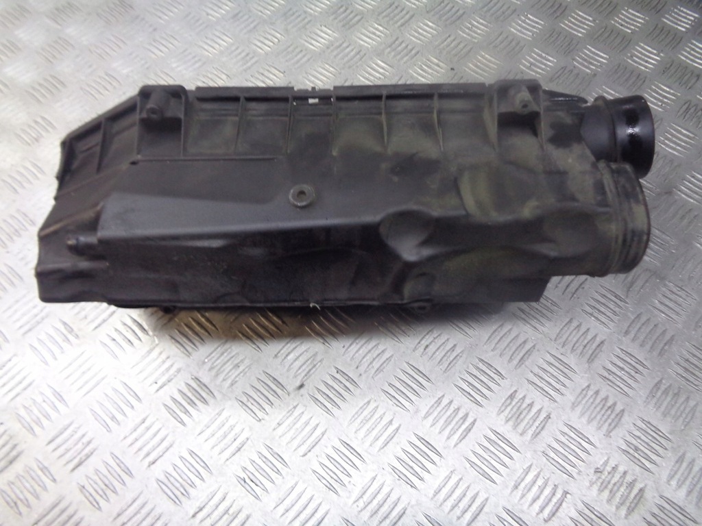 фото №5, Корпус фильтра воздуха mercedes w203 2.2 cdi