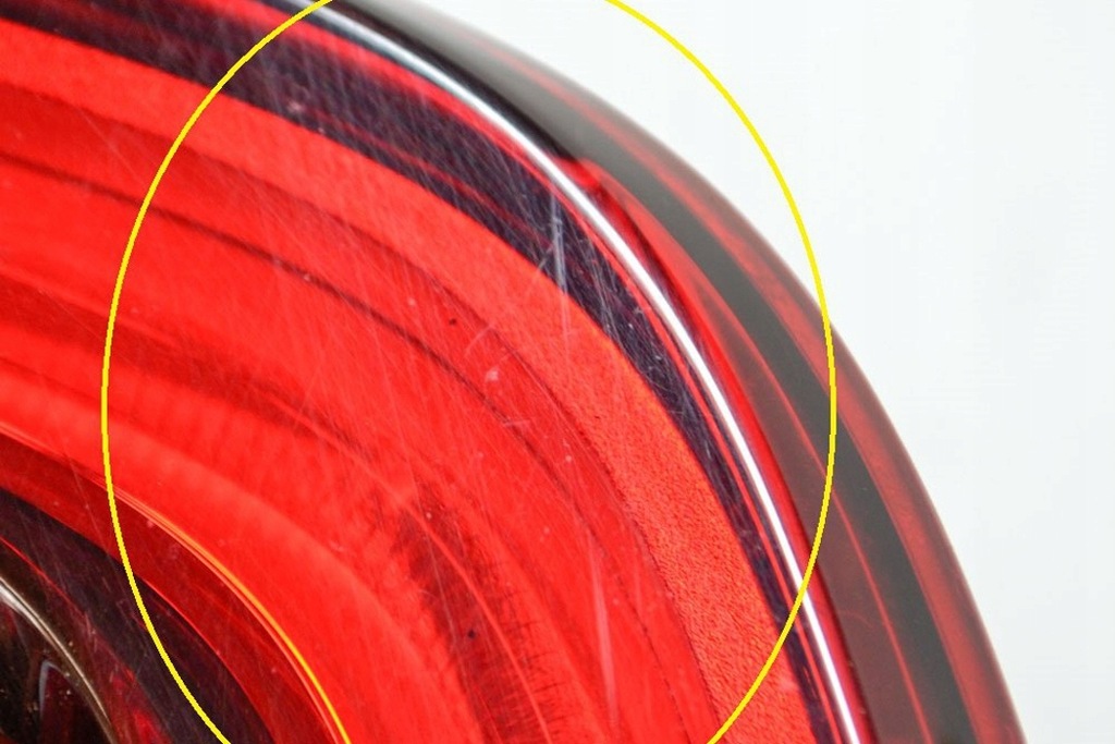 фото №7, Renault kadjar 1.5 dci 110 задня ліва сторона кришки багажника світло задні