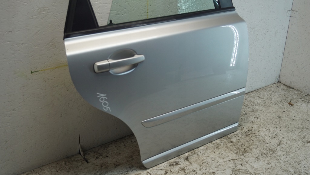 фото №11, Двері правий задня volvo v50