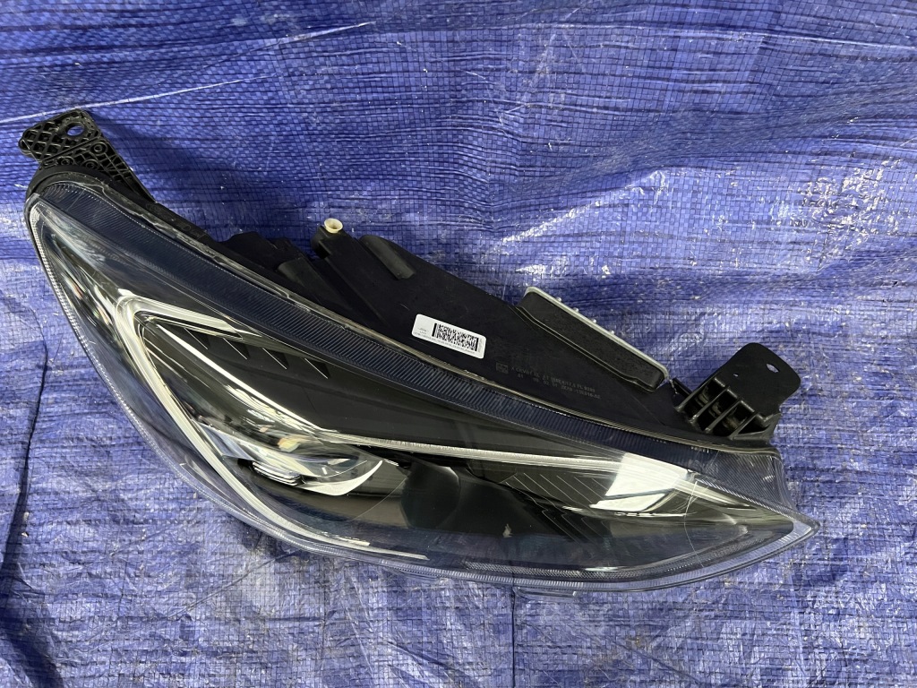 фото №2, Ford focus mk4 правая лампа full led