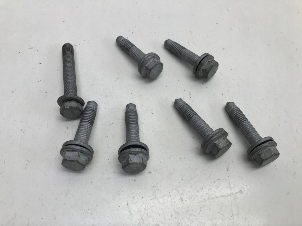 фото №1, Opel mokka ii b 2022 болты подвеска задняя заднего