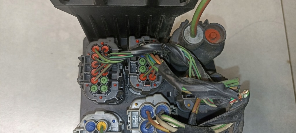 фото №4, Коробка предохранителей jaguar x-type 2.0 d