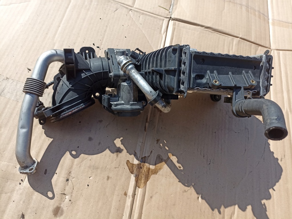 Радіатор інтеркулер дросельна заслінка mercedes w213 e-klasa Зі Шроту