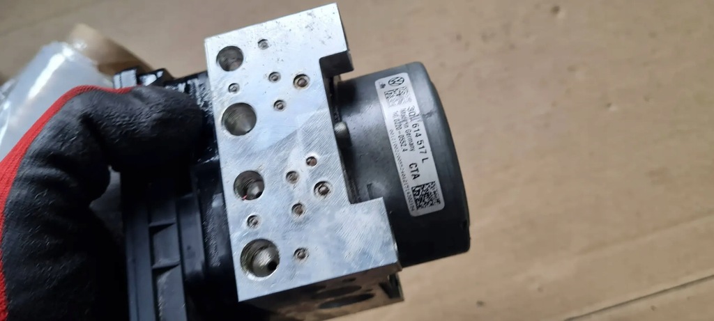 фото №7, S3 8v sedan a3 насос тормозная abs модуль pod радар 3q0907379l 3q0614517l