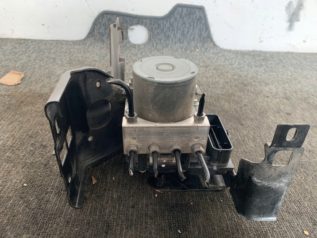 фото №9, Peugeot partner ii lift iii 15r насос помпа тормозная abs оригинал