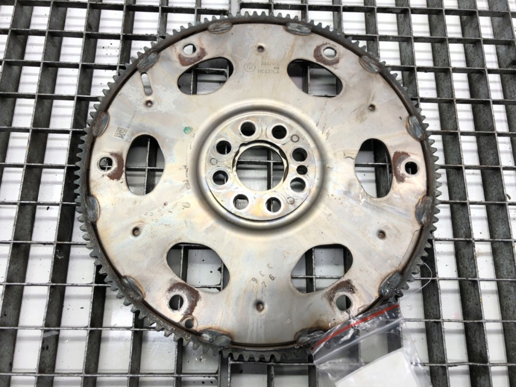 фото №1, Колесо маховик bmw f34 8612144