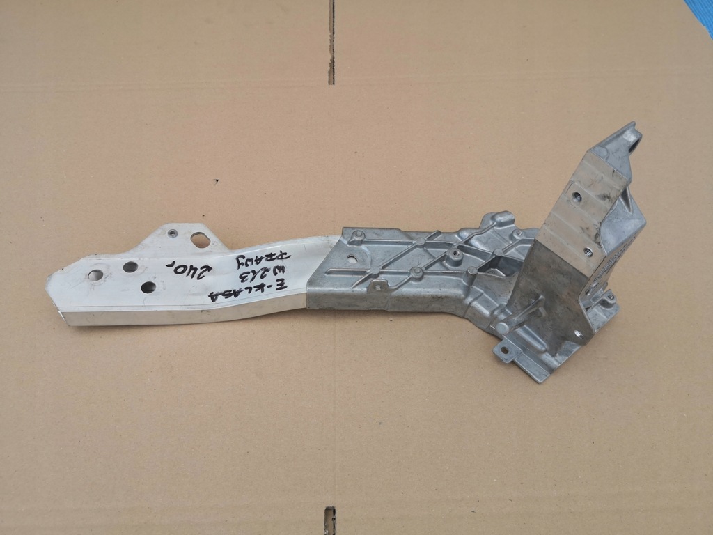 фото №1, E-klasa w213 кронштейн панель фары поперечина перед правый