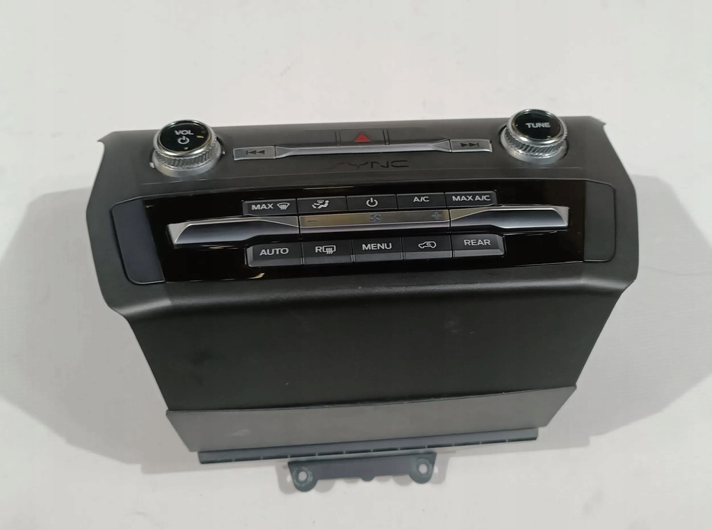 фото №9, Панель керування радіо кондиціонера ford explorer vi 2020