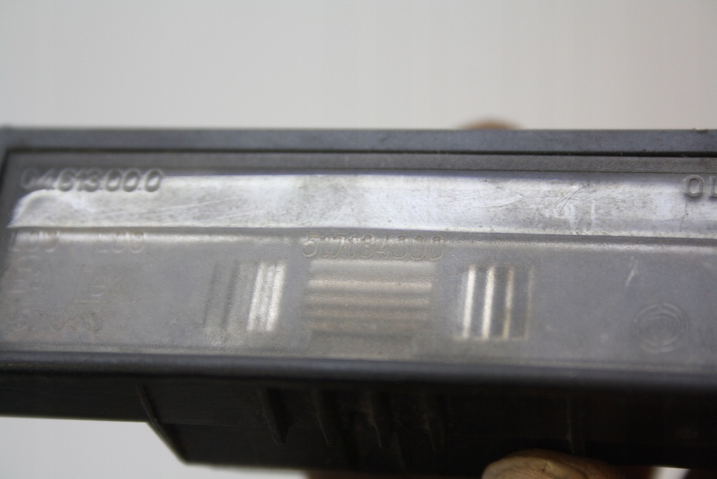 фото №11, Лампа освещение tblicy регистрационный alfa romeo gt 517134000